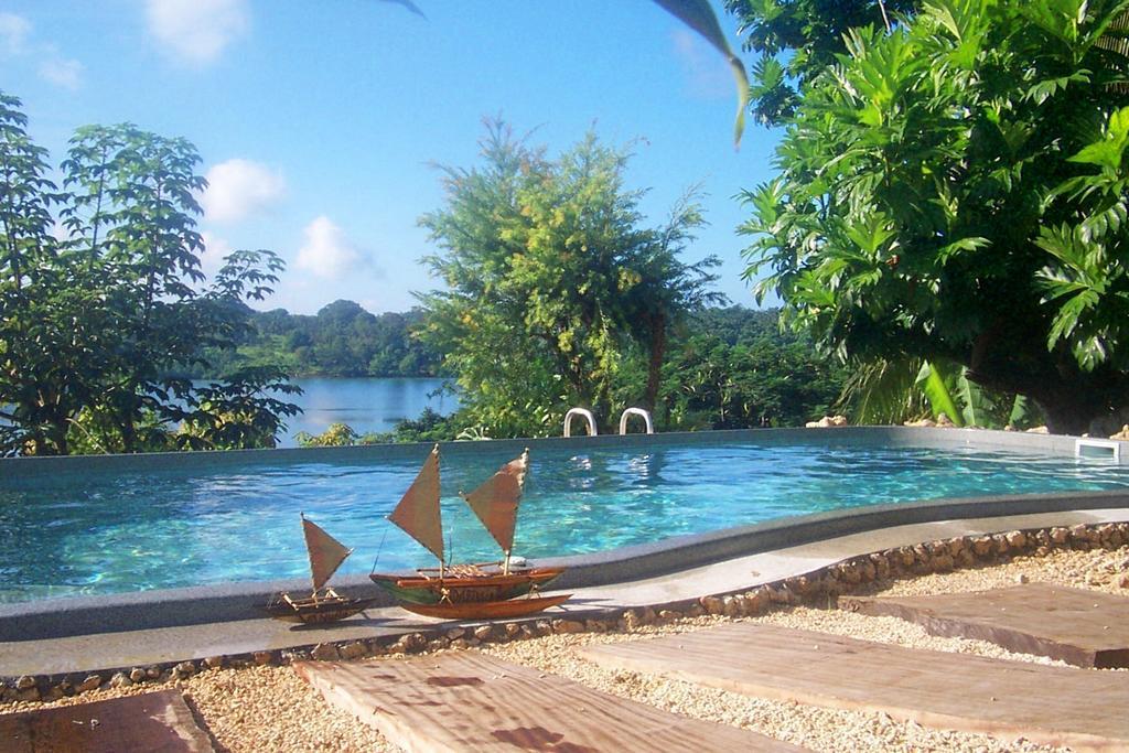 Seachange Lodge Port Vila Exteriör bild
