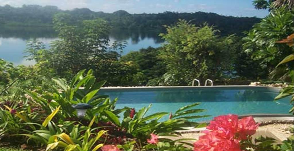 Seachange Lodge Port Vila Exteriör bild